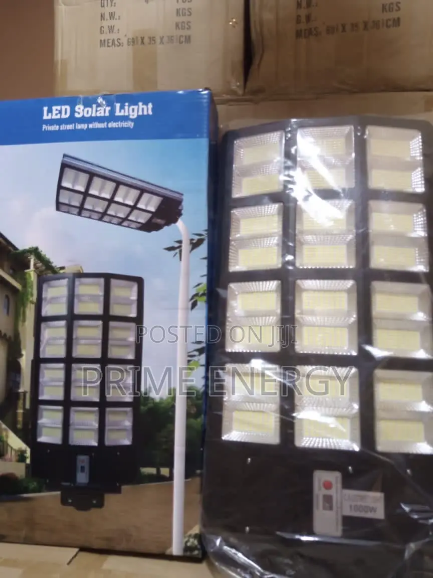 Solar Street Lights 12 Eyes