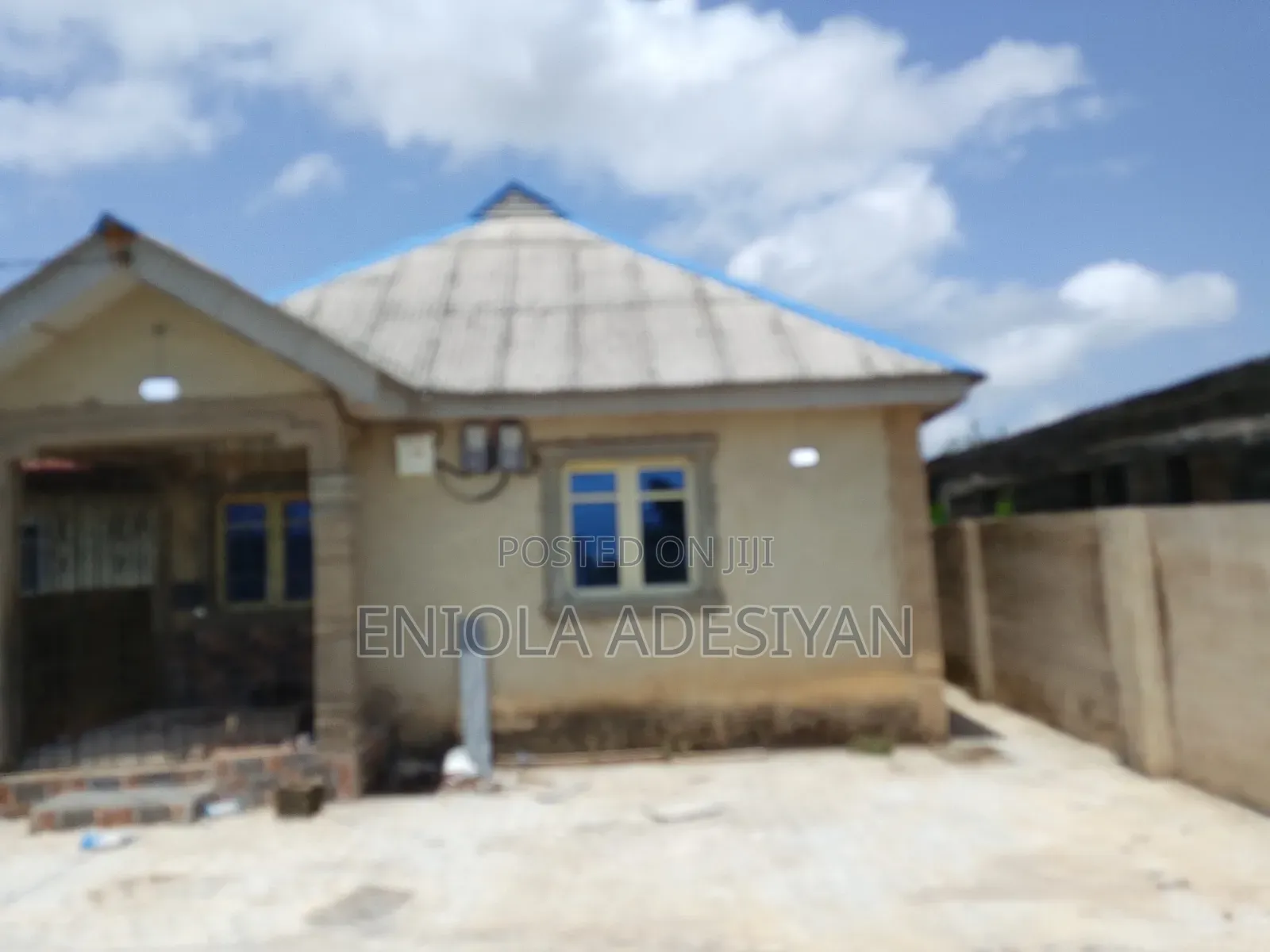 1bdrm Block of Flats in Alabama Estate, Igbogbo for rent