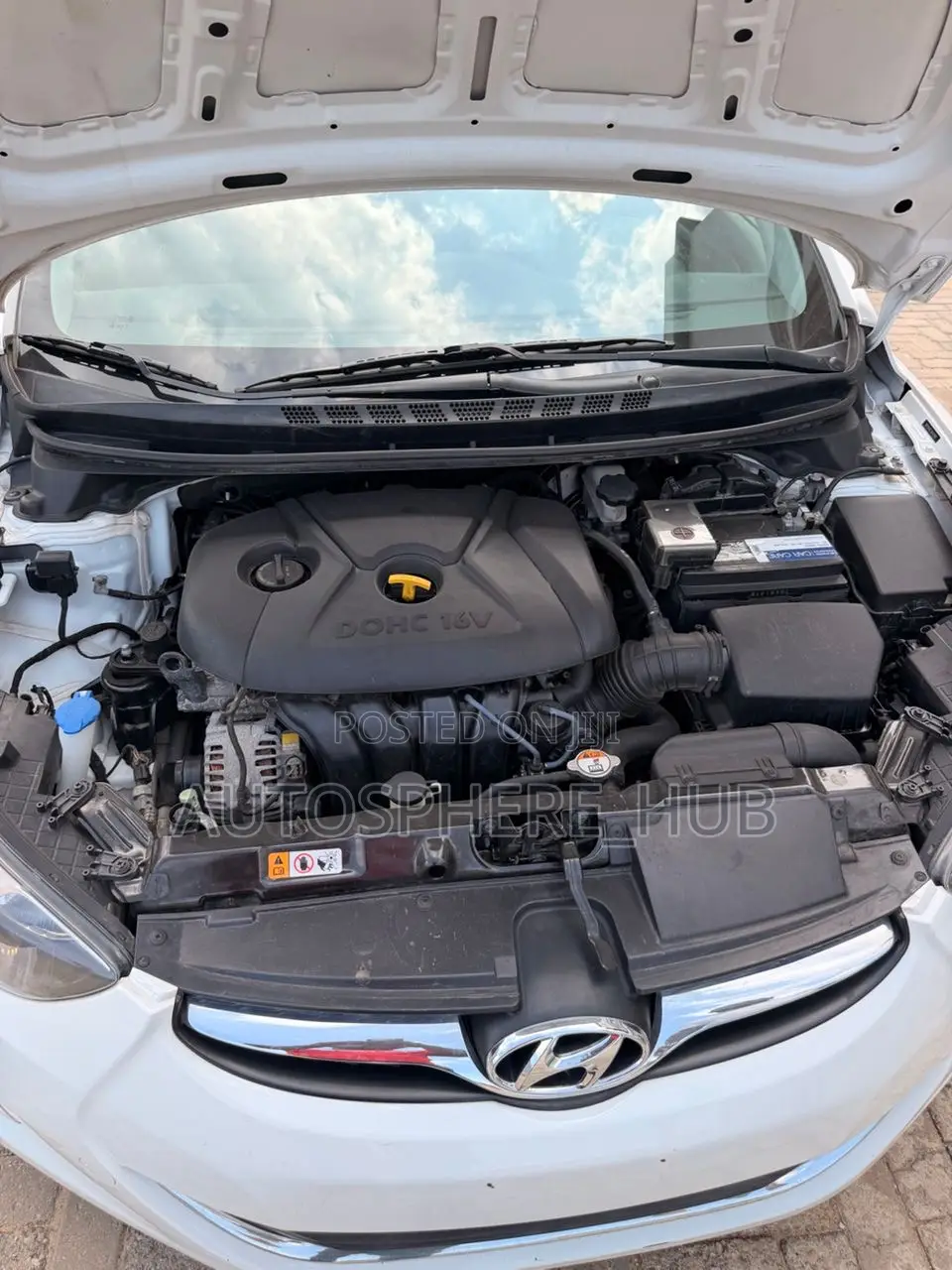 Hyundai Elantra 2013 White