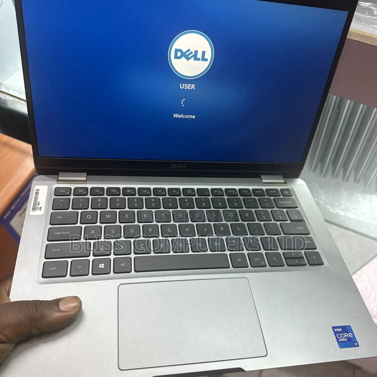 Laptop Dell Latitude 5320 32GB Intel Core i7 SSD 256GB