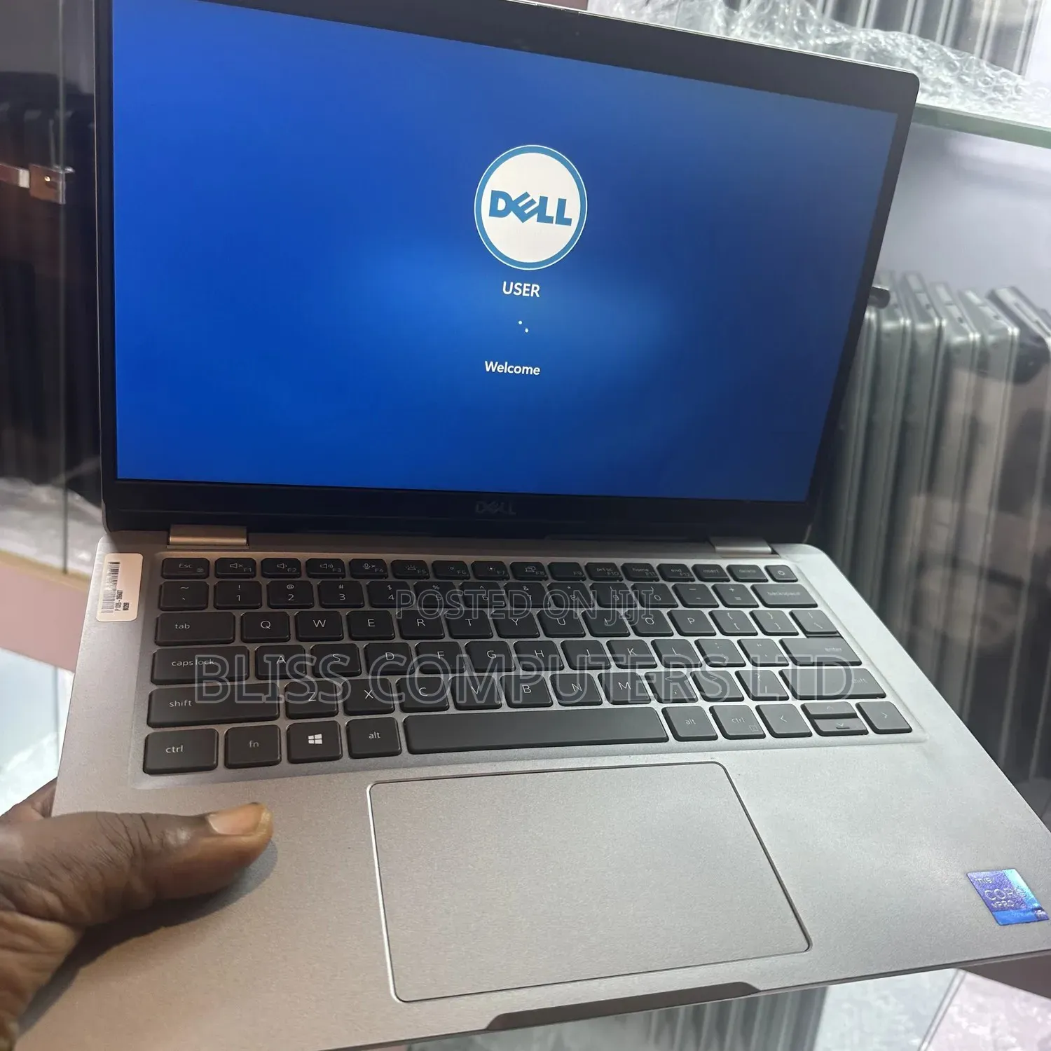 Laptop Dell Latitude 5320 32GB Intel Core i7 SSD 256GB