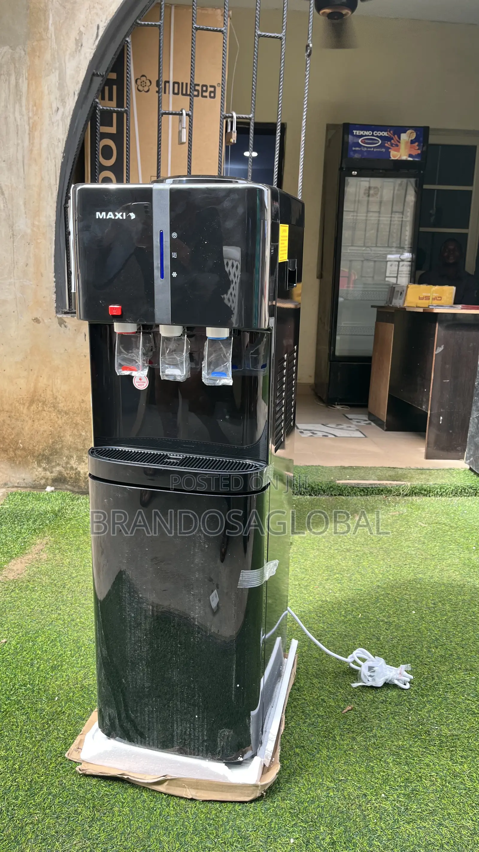 Maxi Water Dispenser Yl2382s-B – Premium Water Cooling System