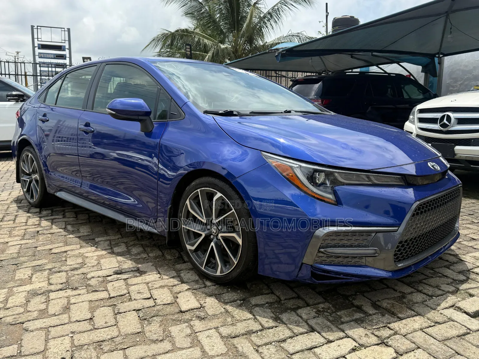 Toyota Corolla XSE 2020 Blue