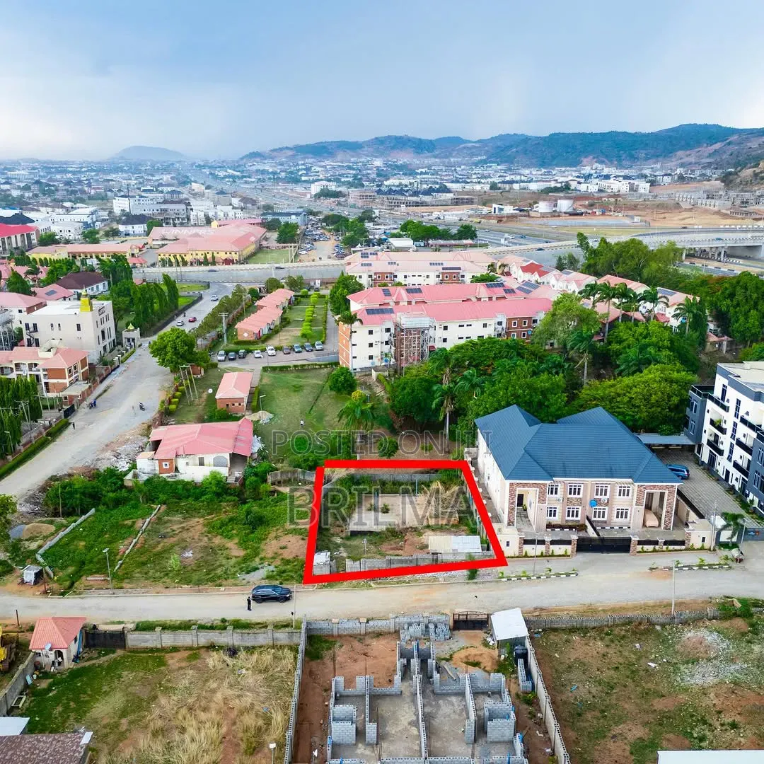 800 SQM Land in Katampe for Sale