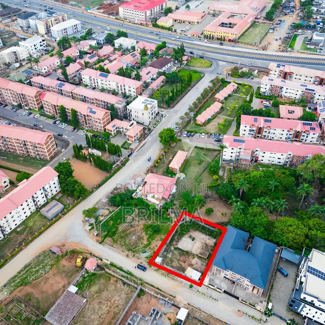 800 SQM Land in Katampe for Sale