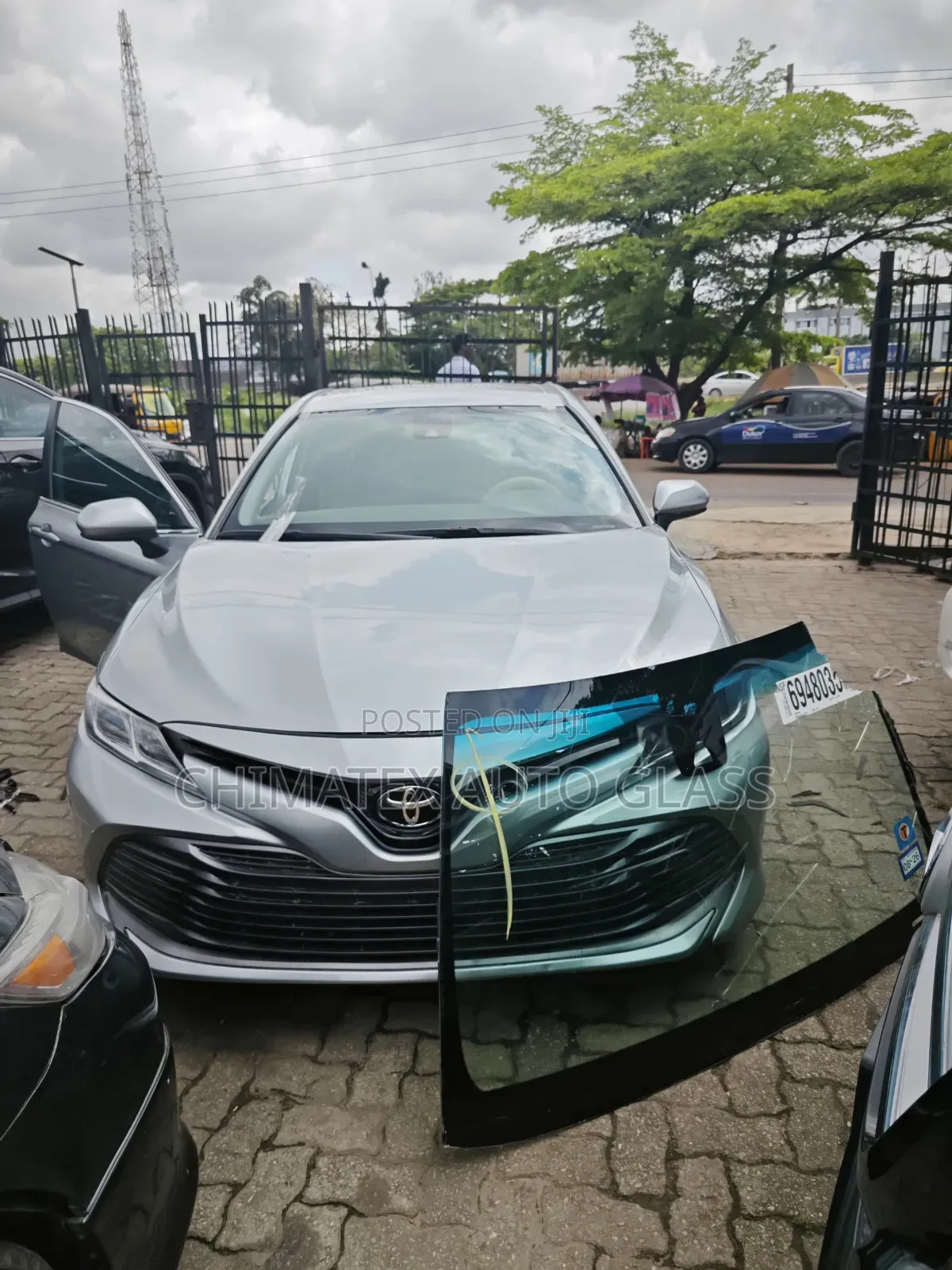 Toyota Camry 2019 Windscreen Glass Available Installed at Chimatex