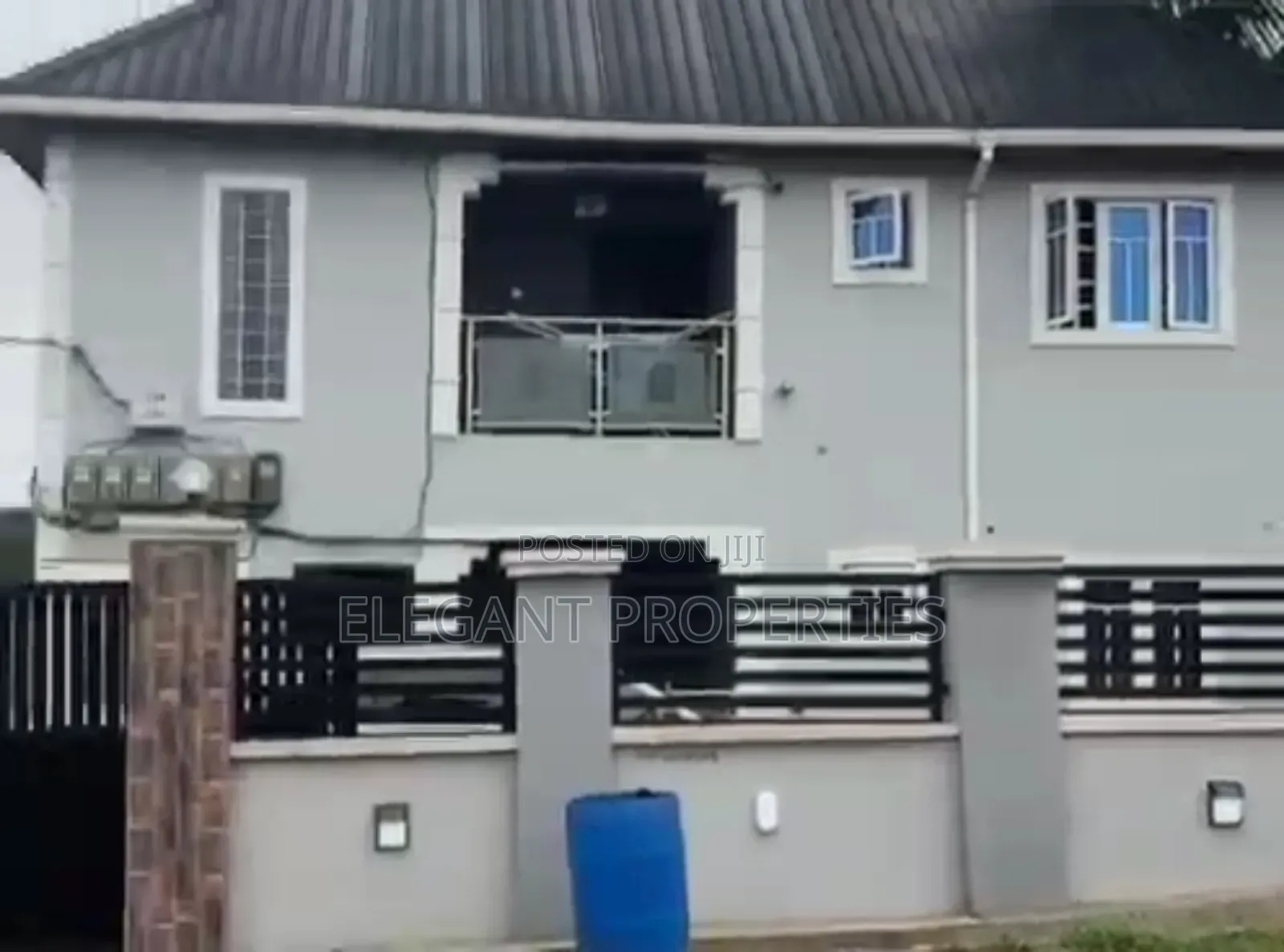 2bdrm Block of Flats in Adetunji Estate for sale