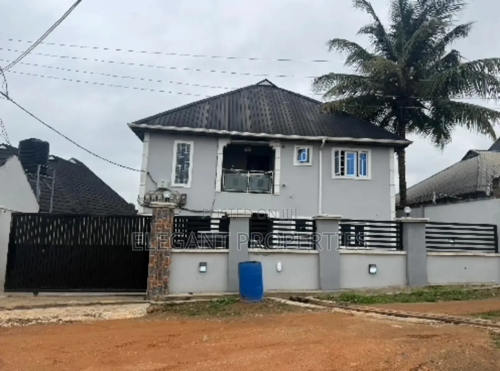 2bdrm Block of Flats in Adetunji Estate for sale