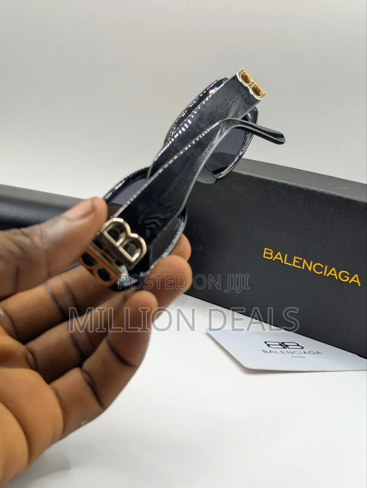 Sleek Cool Stylish Black Men’S Sunglasses