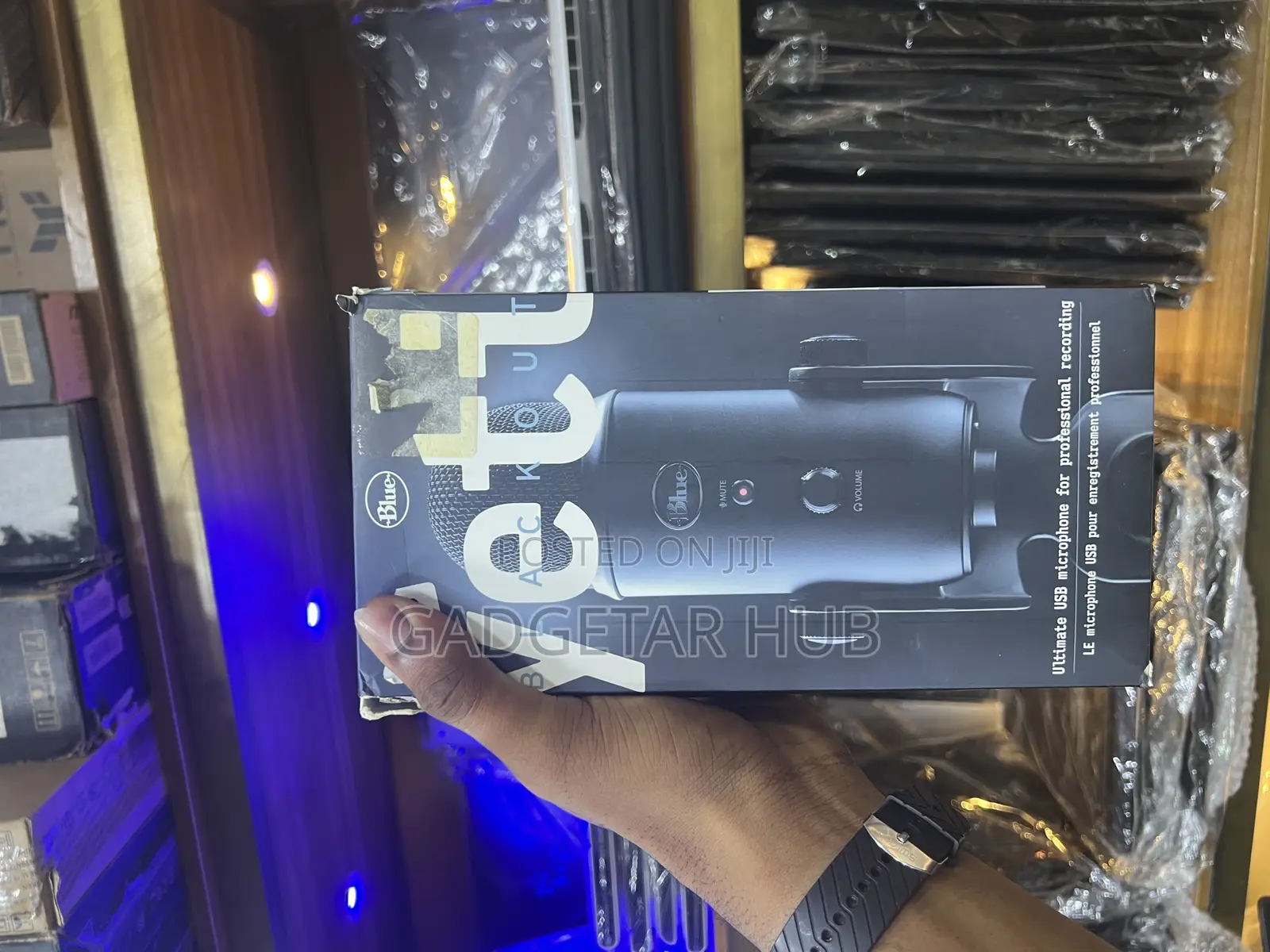 Microphone