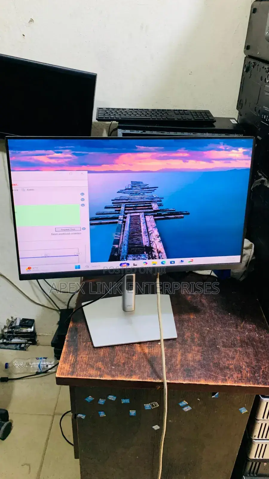 24 Inches Dell Professional Ips Frameless Monitor