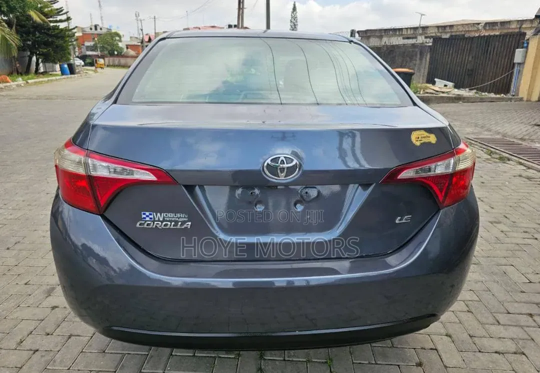 Toyota Corolla LE 4dr Sedan (1.8L 4cyl CVT) 2014 Gray