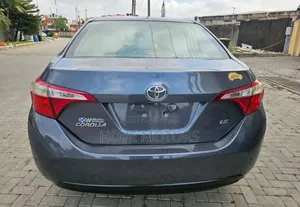 Toyota Corolla LE 4dr Sedan (1.8L 4cyl CVT) 2014 Gray