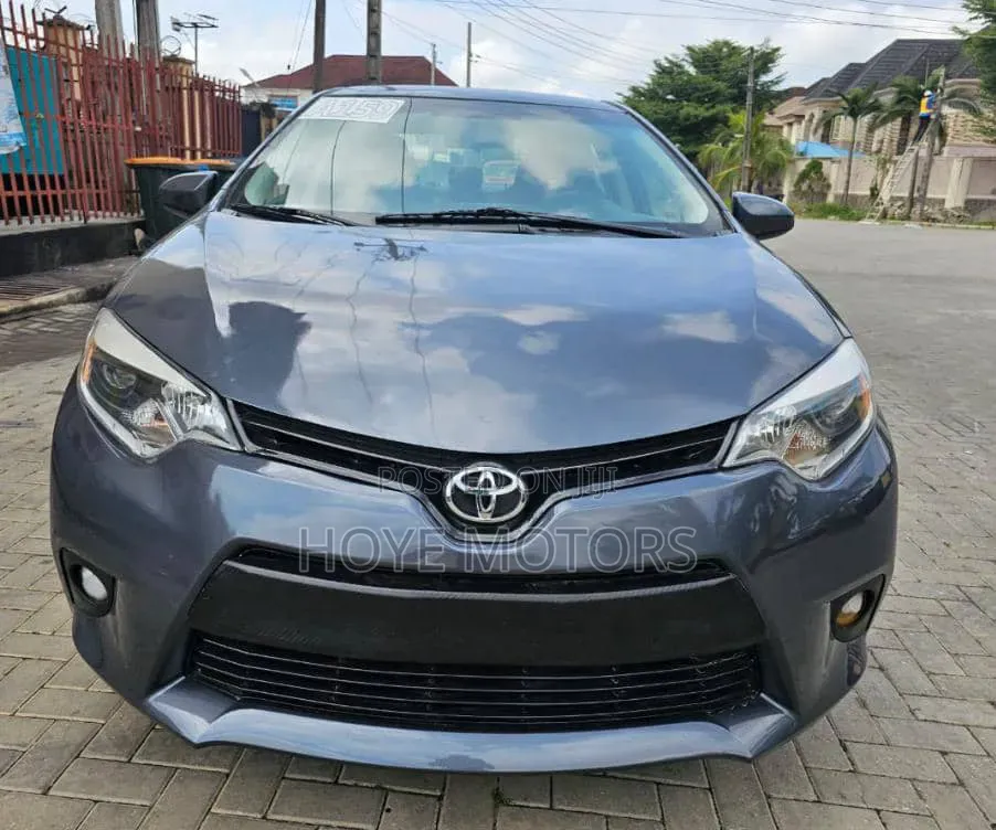 Toyota Corolla LE 4dr Sedan (1.8L 4cyl CVT) 2014 Gray
