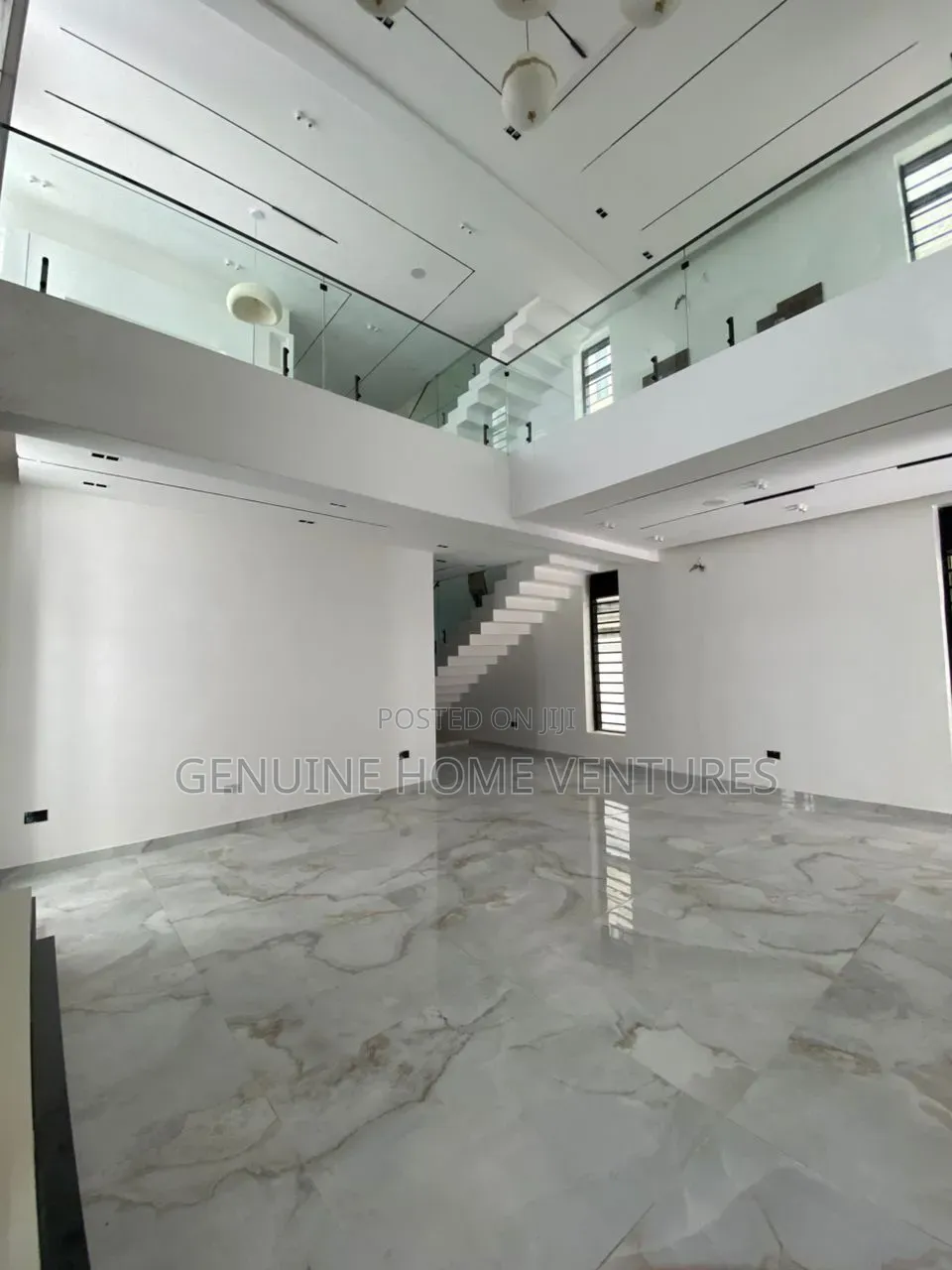 5bdrm Duplex in Lekki Phase 1 for sale
