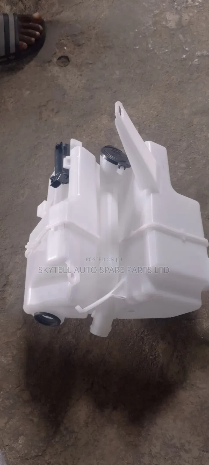 Complete Water Tank for Toyota Camry 2020