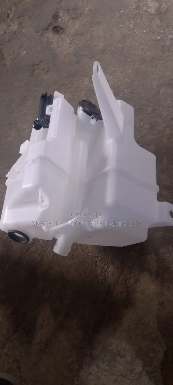 Complete Water Tank for Toyota Camry 2020