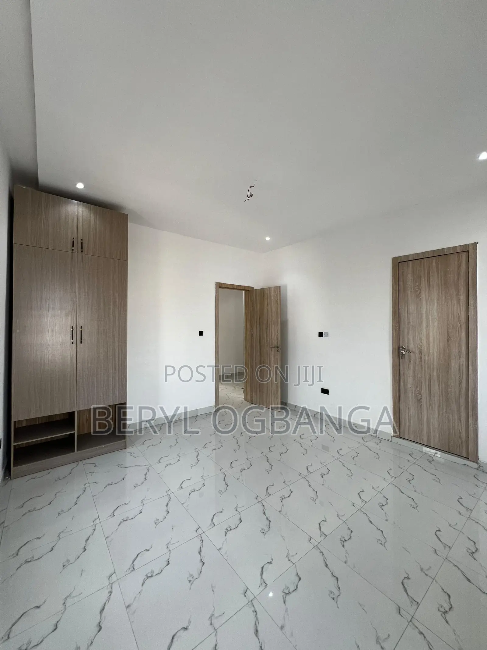 4bdrm Duplex in Lekki Phase 2 for sale
