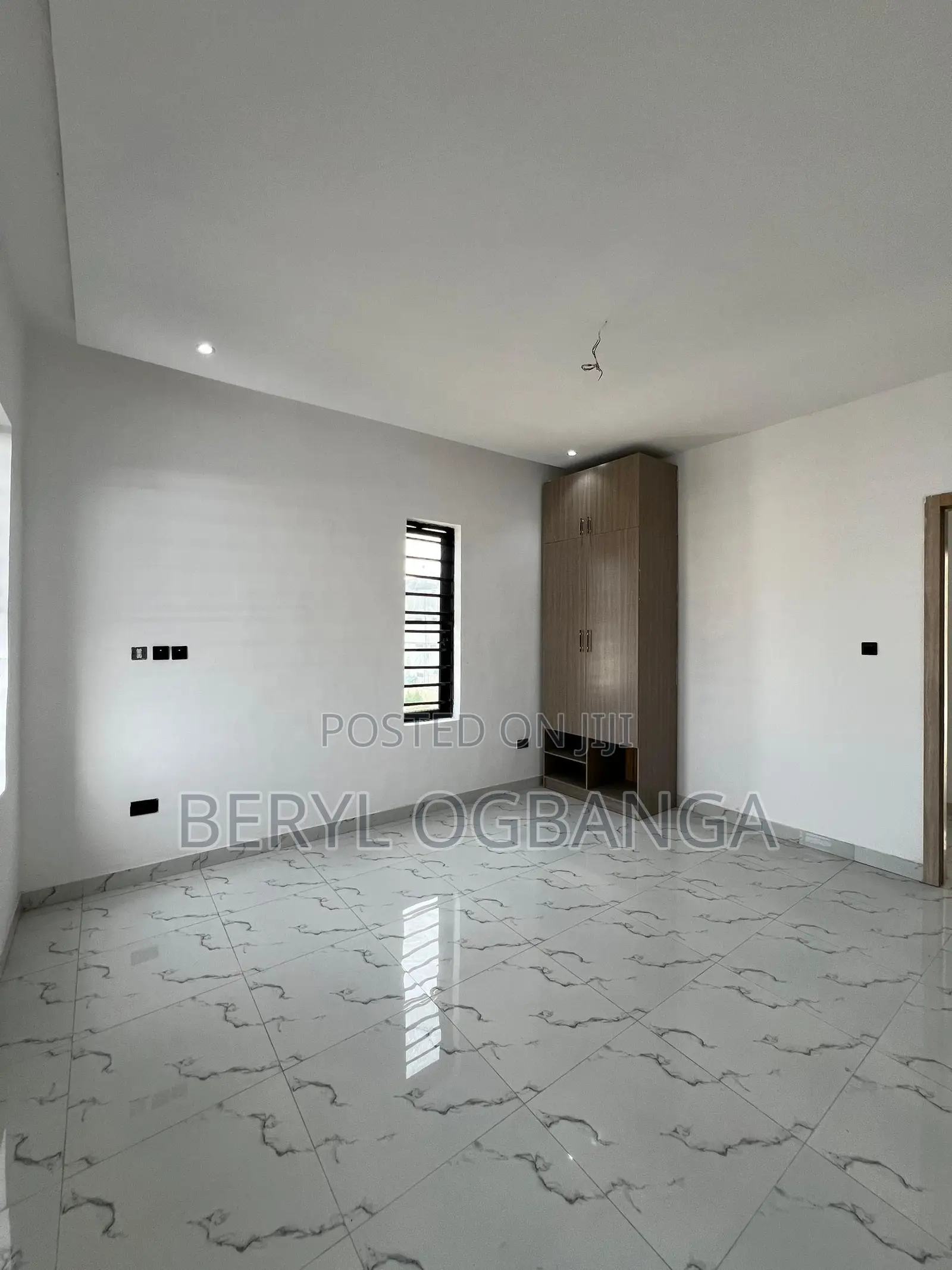 4bdrm Duplex in Lekki Phase 2 for sale