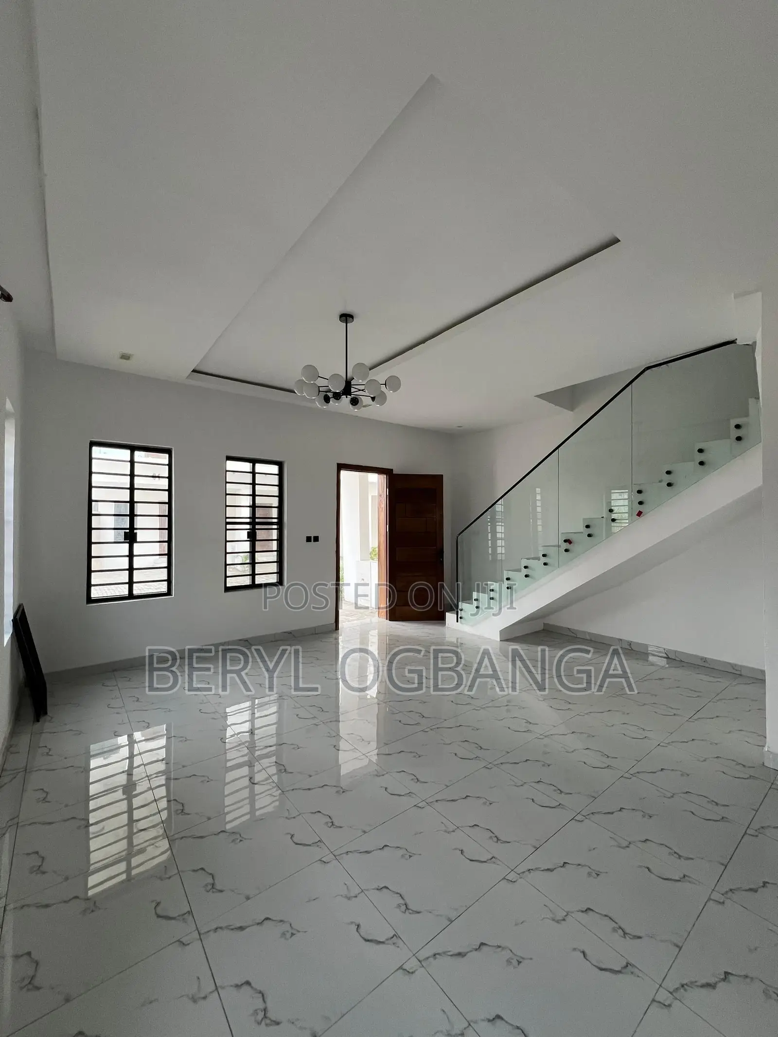 4bdrm Duplex in Lekki Phase 2 for sale