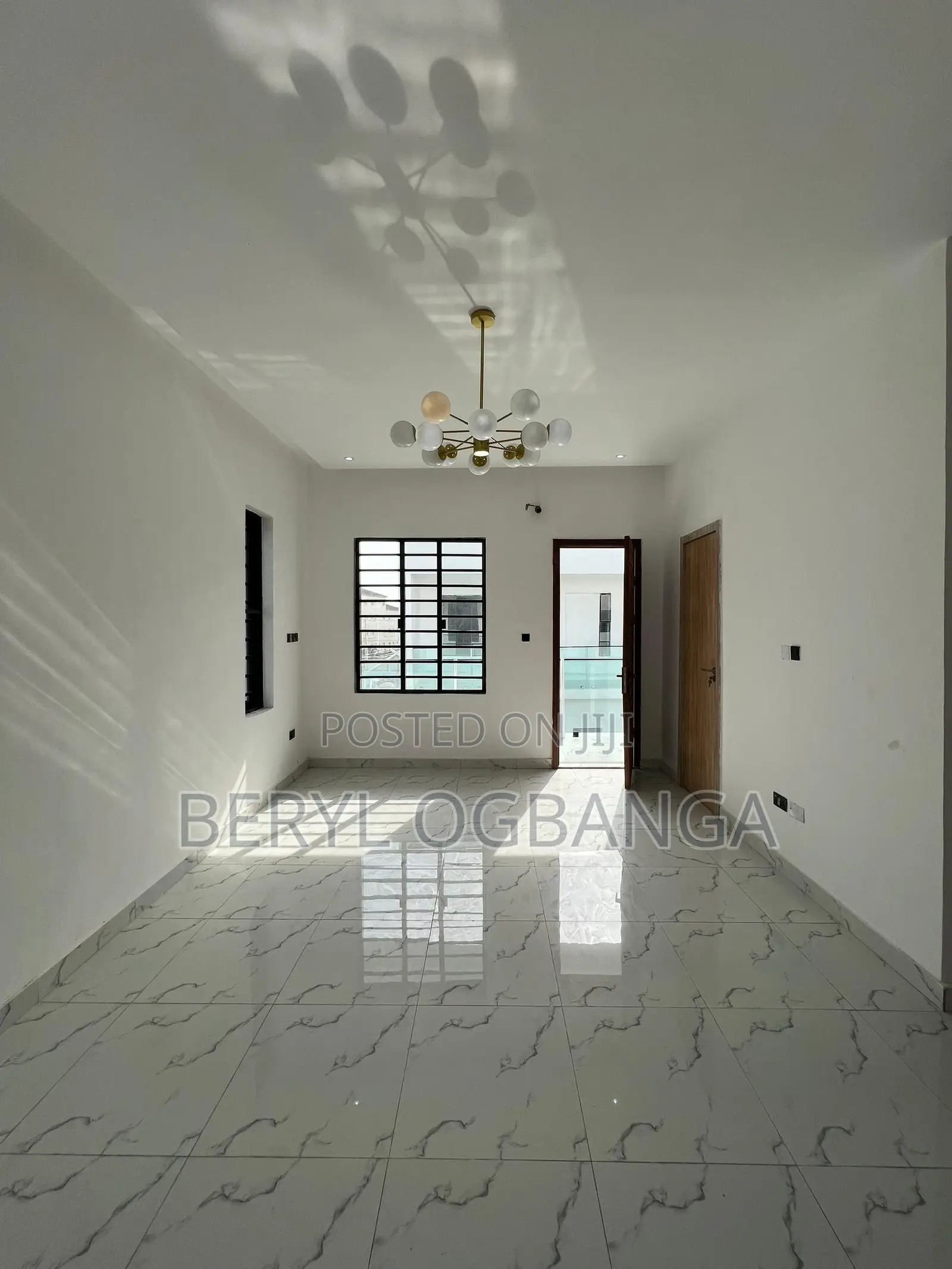 4bdrm Duplex in Lekki Phase 2 for sale