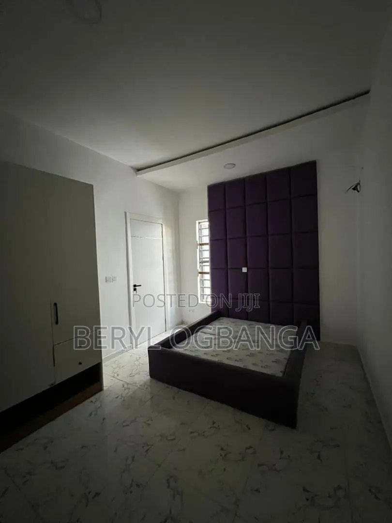 4bdrm Duplex in Lekki Phase 2 for rent
