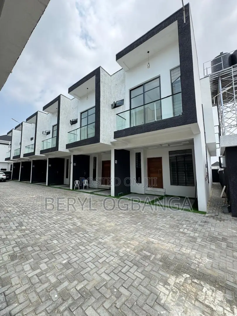 3bdrm Duplex in Ikota for rent