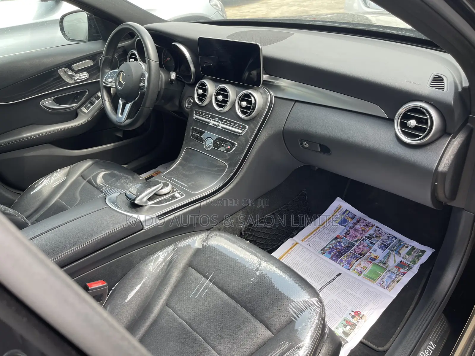Mercedes-Benz C300 2019 Blue