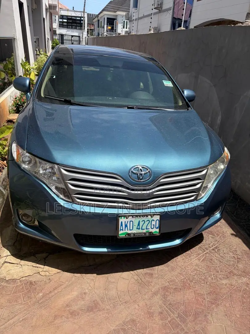 Toyota Venza 2011 Blue