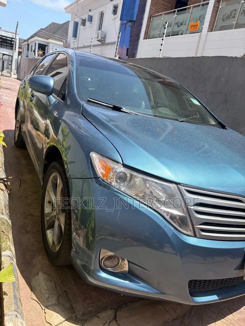 Toyota Venza 2011 Blue