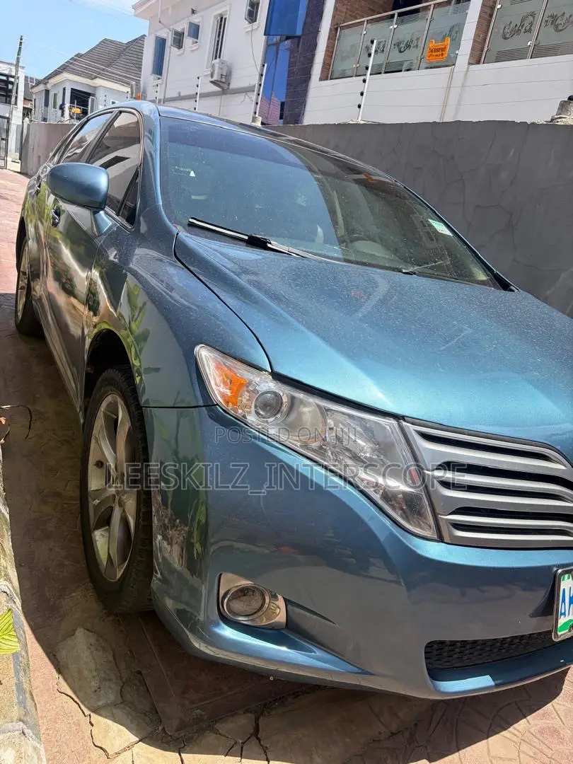 Toyota Venza 2011 Blue
