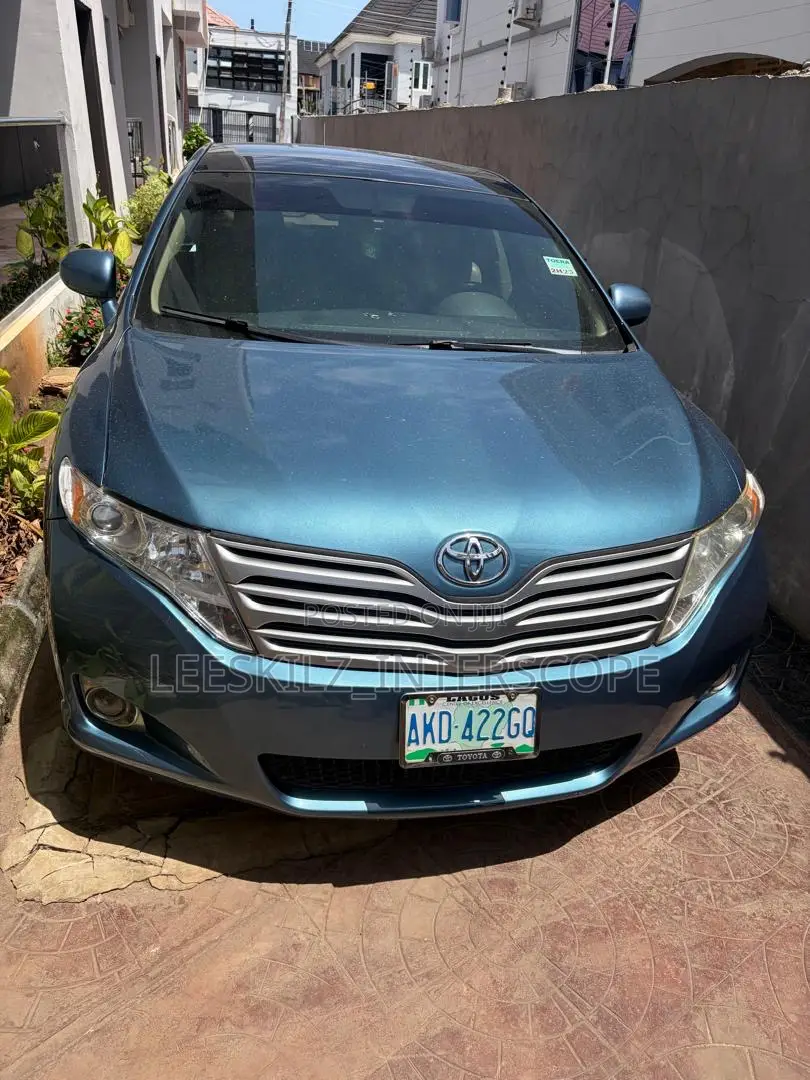 Toyota Venza 2011 Blue