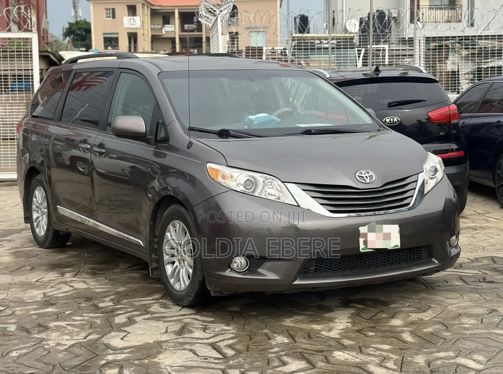 Toyota Sienna 2013 Gray