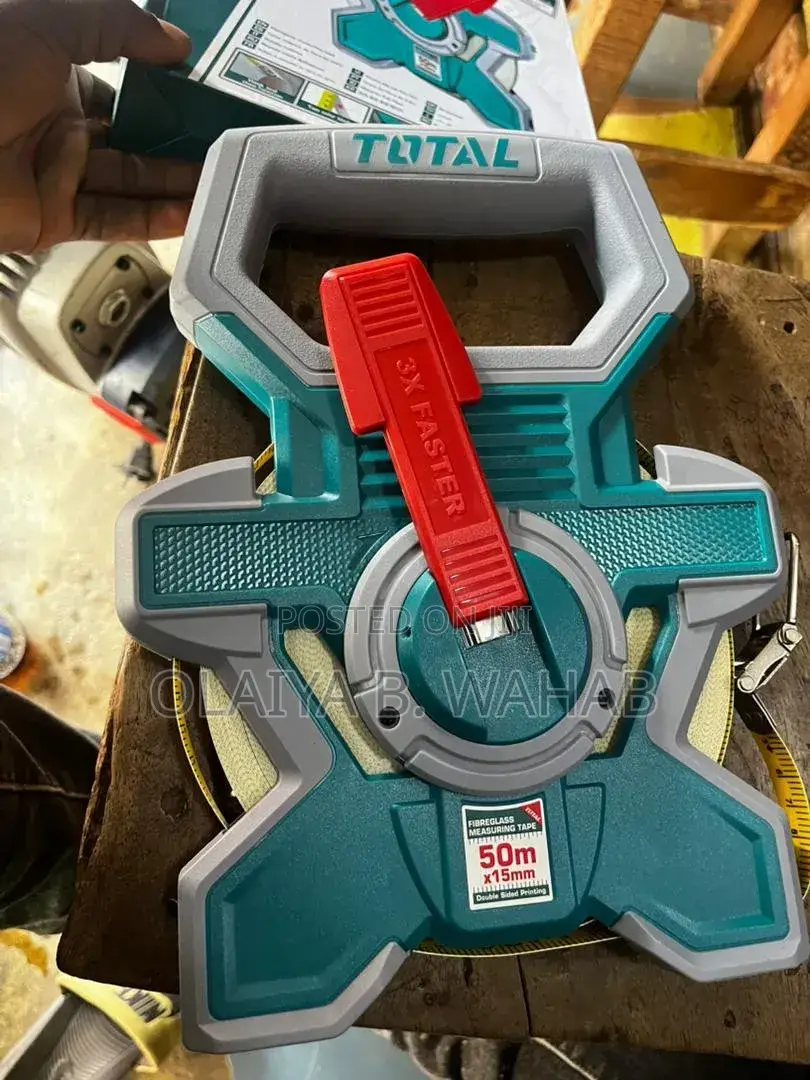Total 50m Industrial Fiberglass Measuring Tape Reel