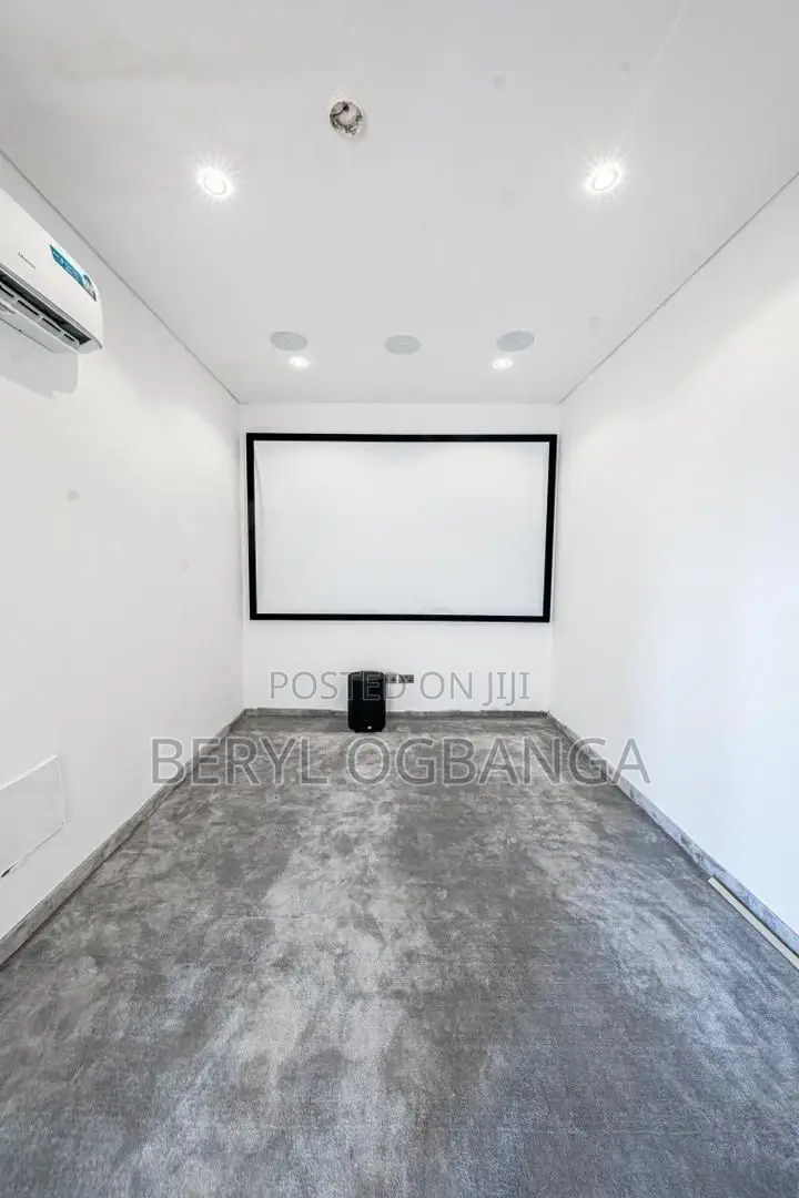 4bdrm Duplex in Lekki Phase 1 for rent