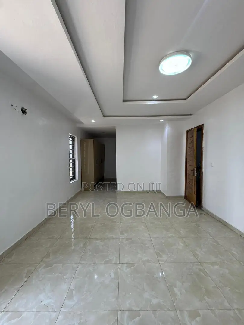 5bdrm Duplex in Ikate for rent