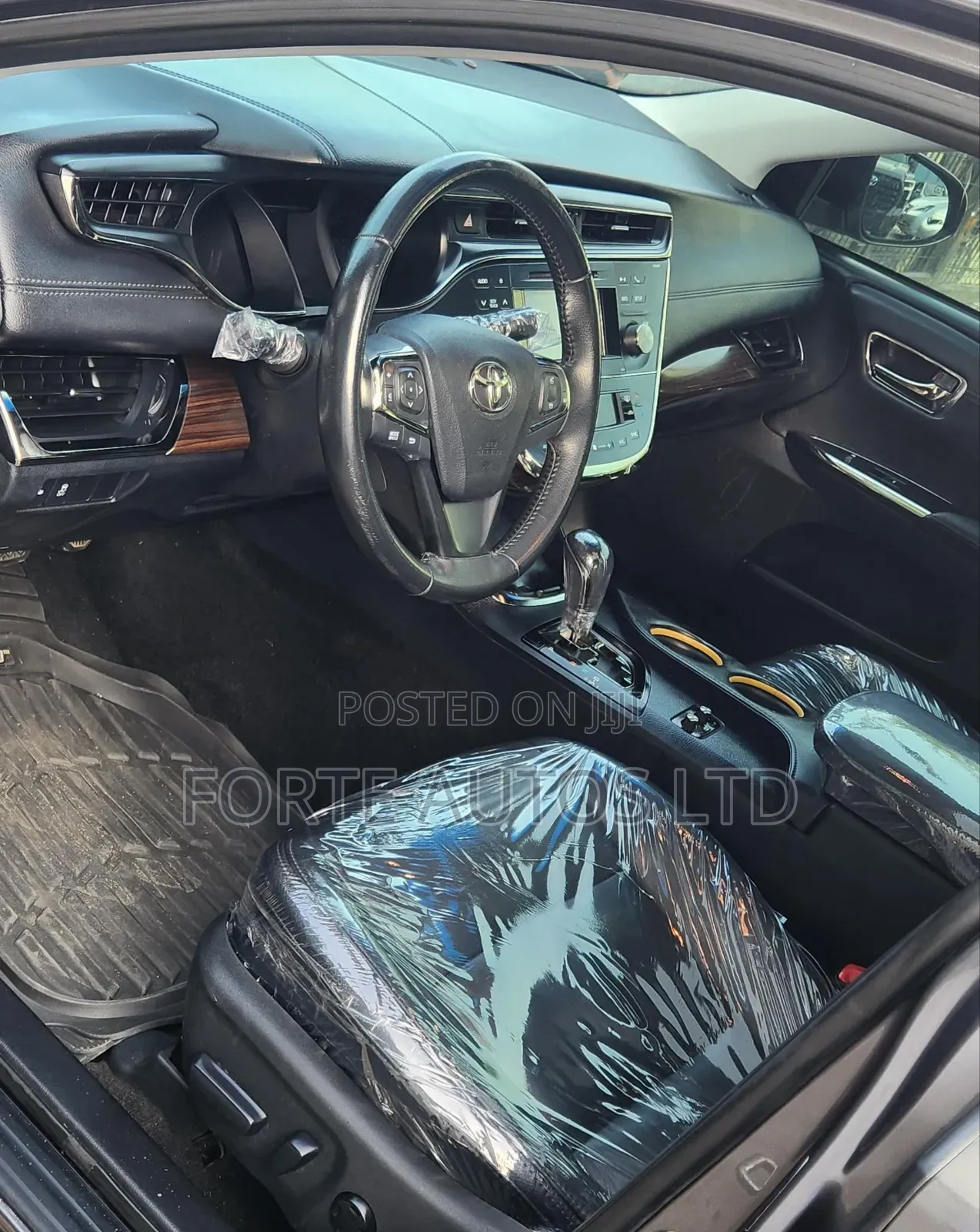Toyota Avalon XLE Premium 4dr Sedan (3.5L 6cyl 6A) 2014 Gray