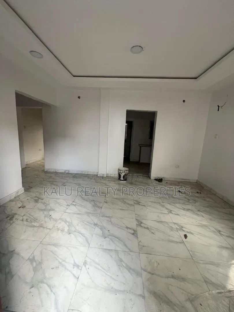 Mini Flat in Osapa London for rent