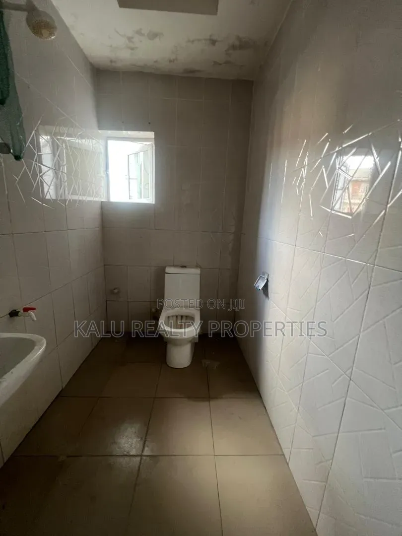 Mini Flat in Osapa London for rent