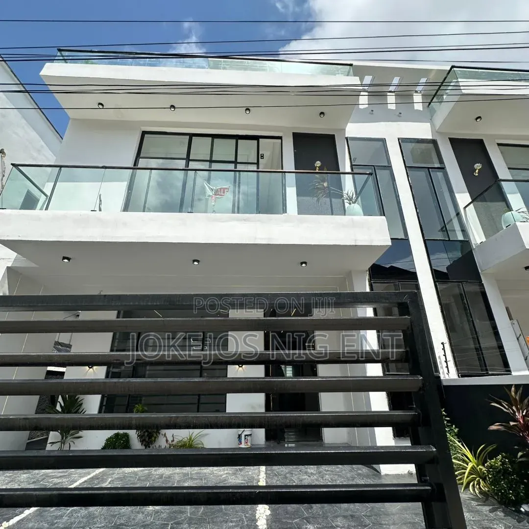 4bdrm Duplex in Ikota Gra Lekki for sale
