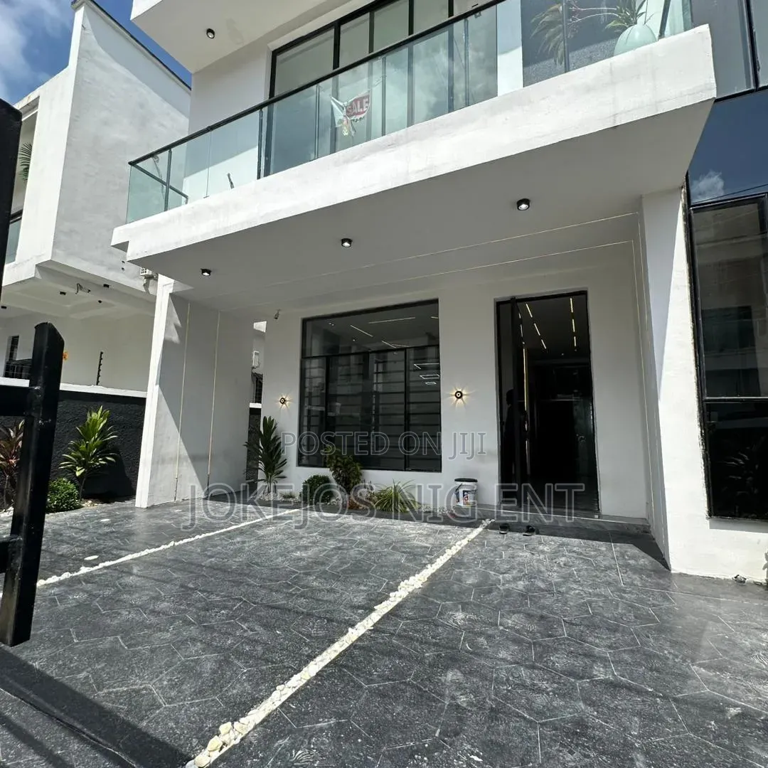 4bdrm Duplex in Ikota Gra Lekki for sale