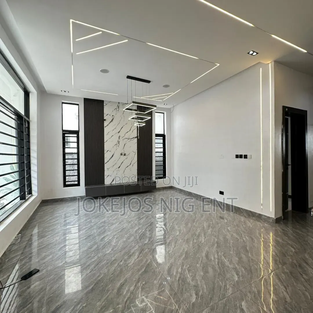 4bdrm Duplex in Ikota Gra Lekki for sale