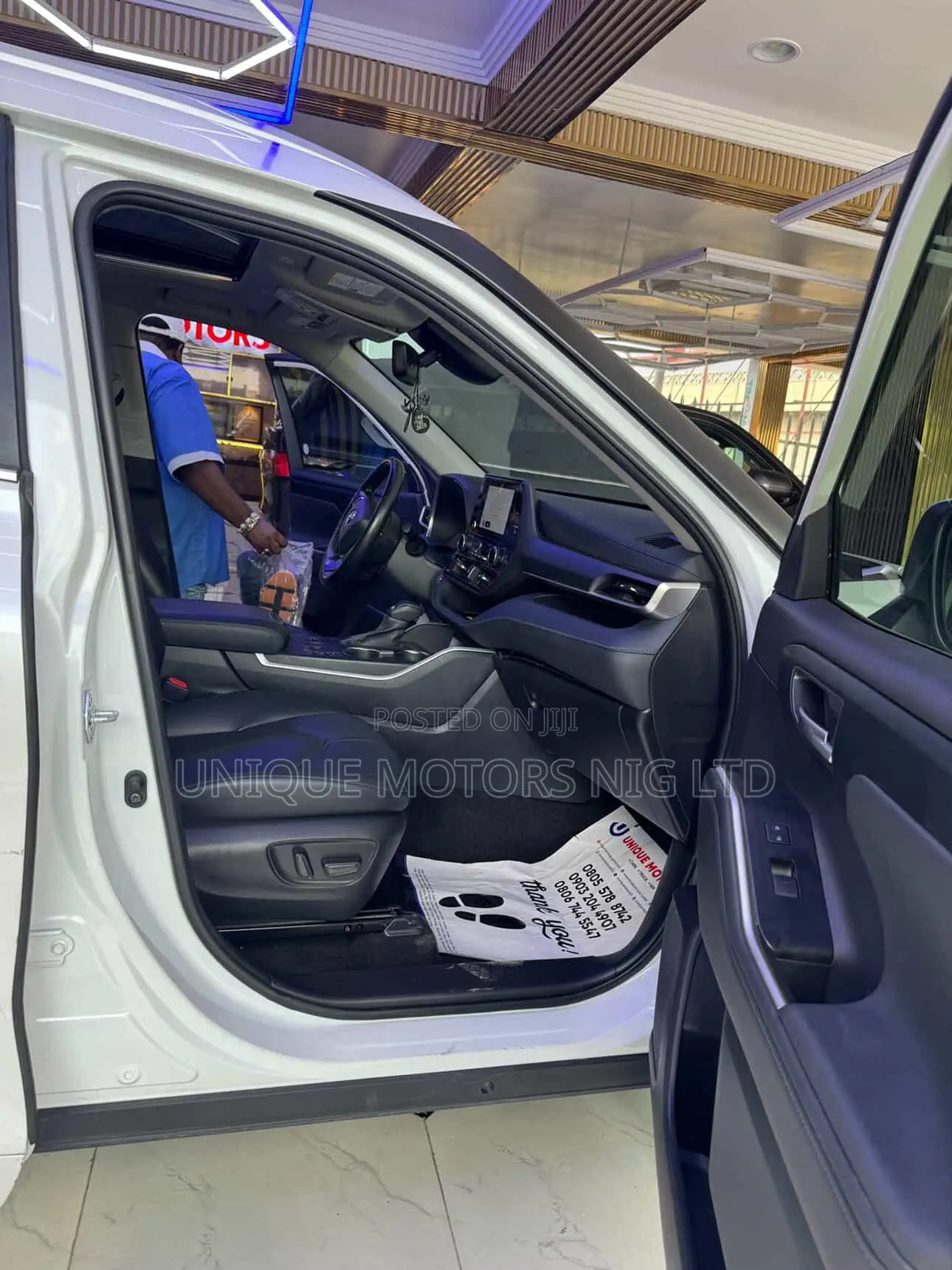 Toyota Highlander Hybrid 2024 White