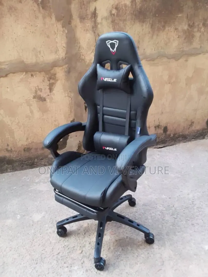 Classic Office Gaming Chair With Foot Rest