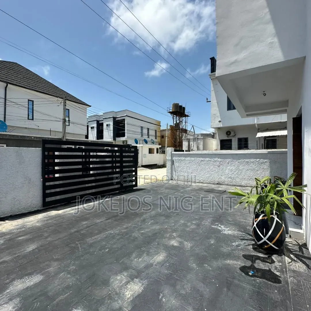 4bdrm Duplex in Ikota Gra for sale