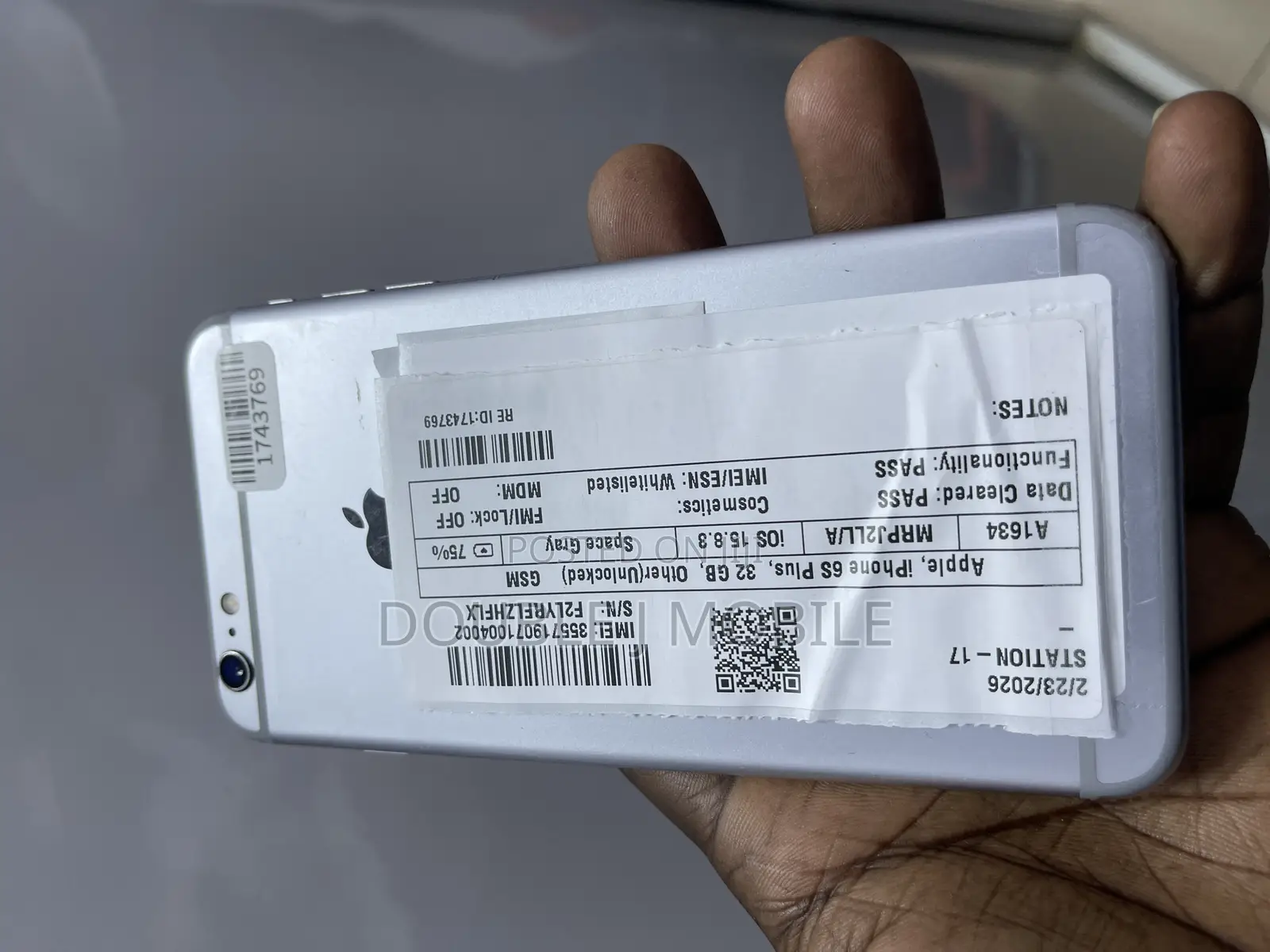 Apple iPhone 6s Plus 32 GB Gray