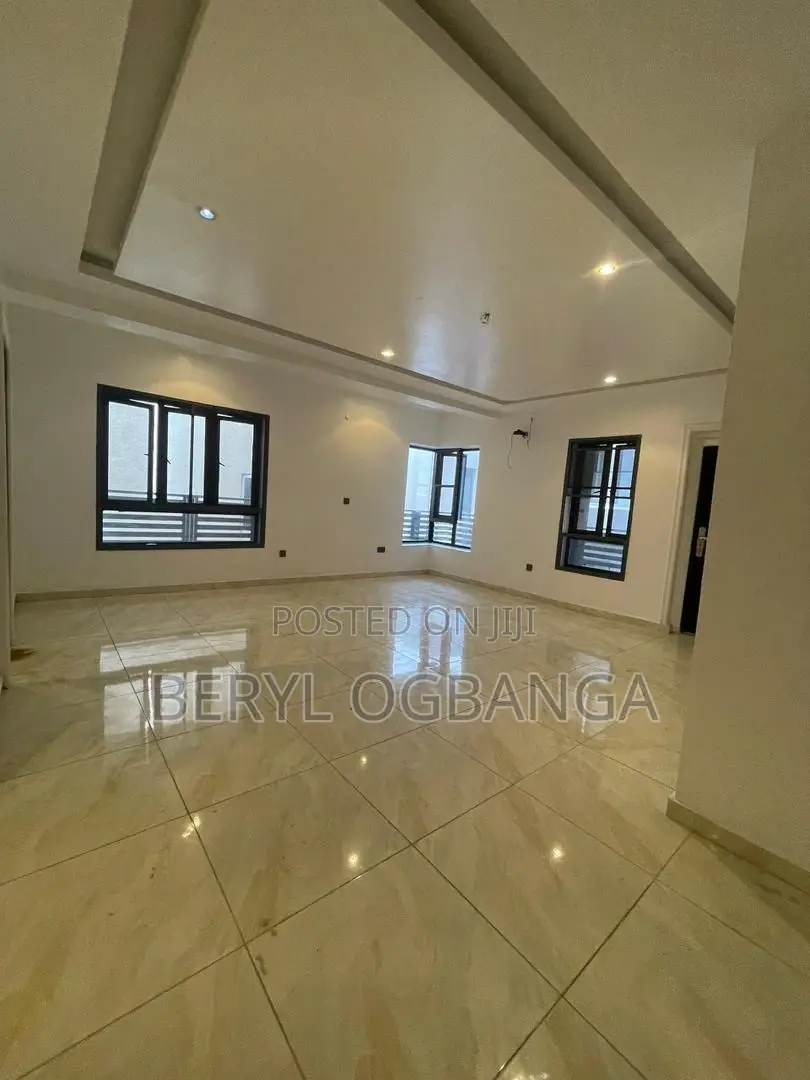 4bdrm Duplex in Ikate for sale