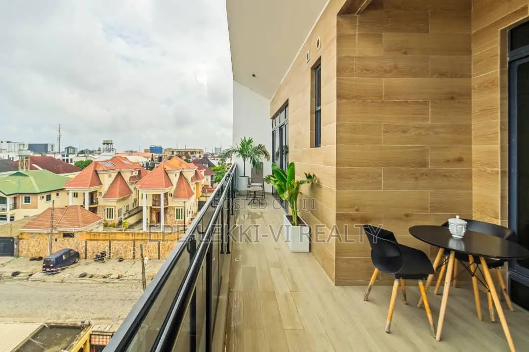 Furnished 3bdrm Penthouse in Lekki for sale