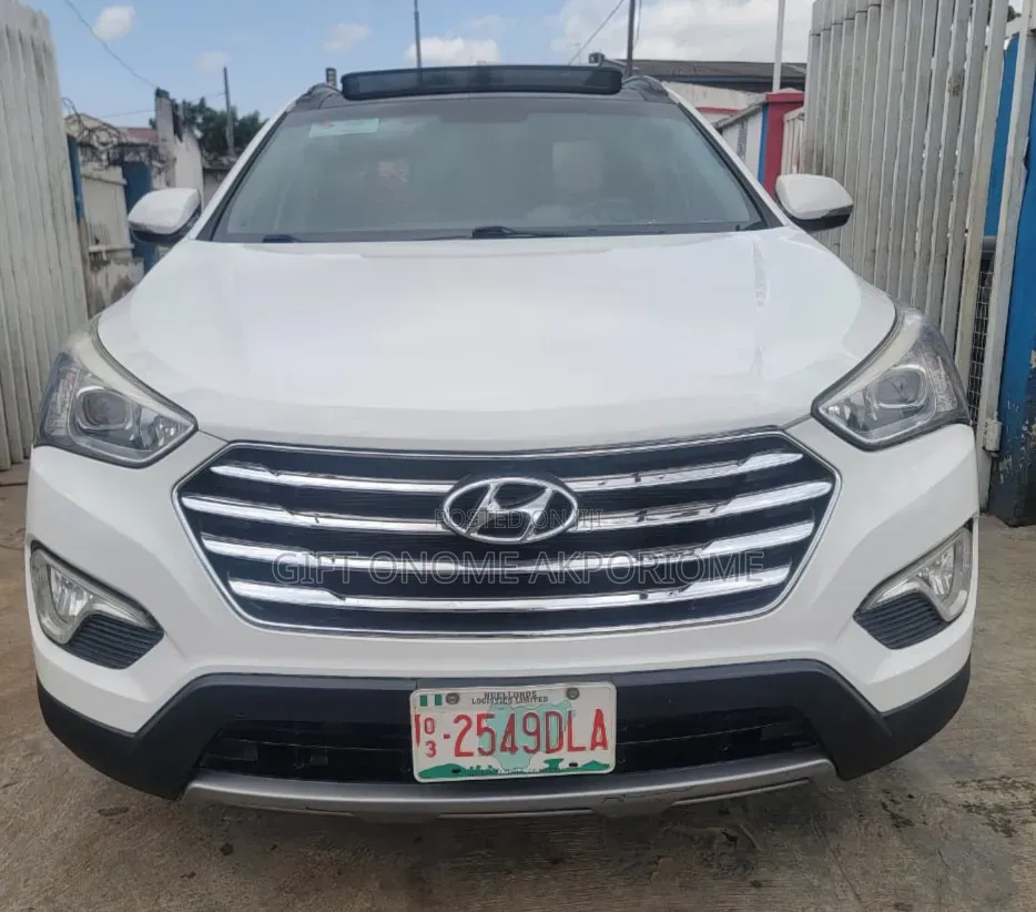 Hyundai Santa Fe Sport 2.0T 2013 White