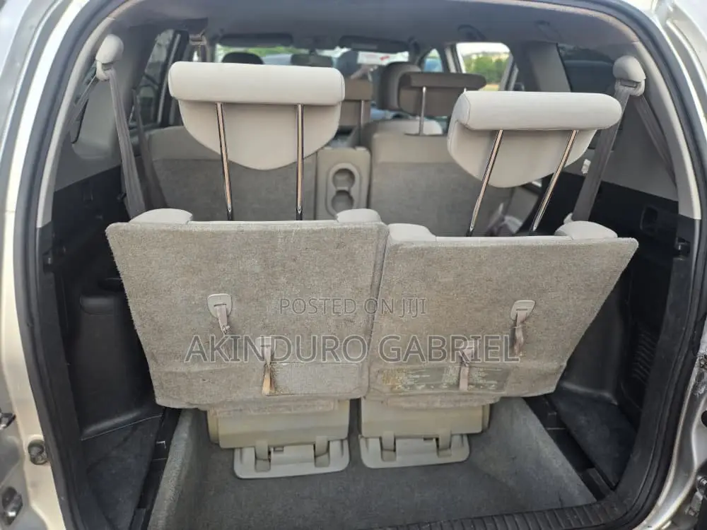Toyota RAV4 2011 Silver